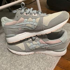 Asics LYTE classic men shoes in pastel colors. Size 8.5. 26.5 cm.